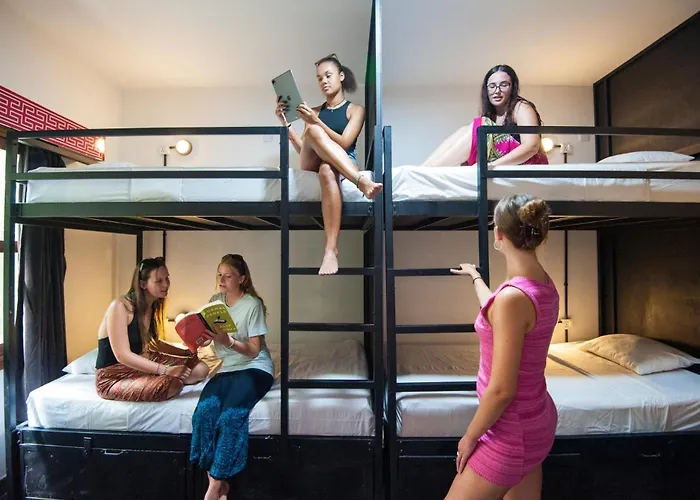 Chambre Juste Pour Femmes Dortoir