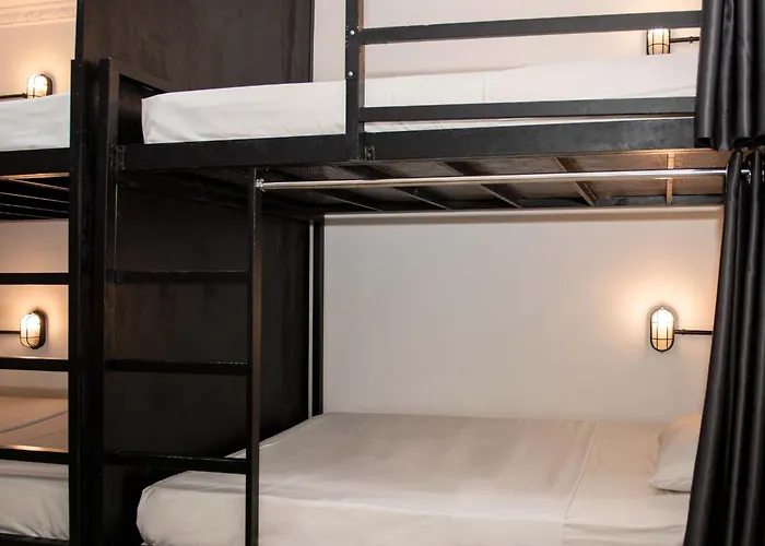 Dormitory Room Mixed