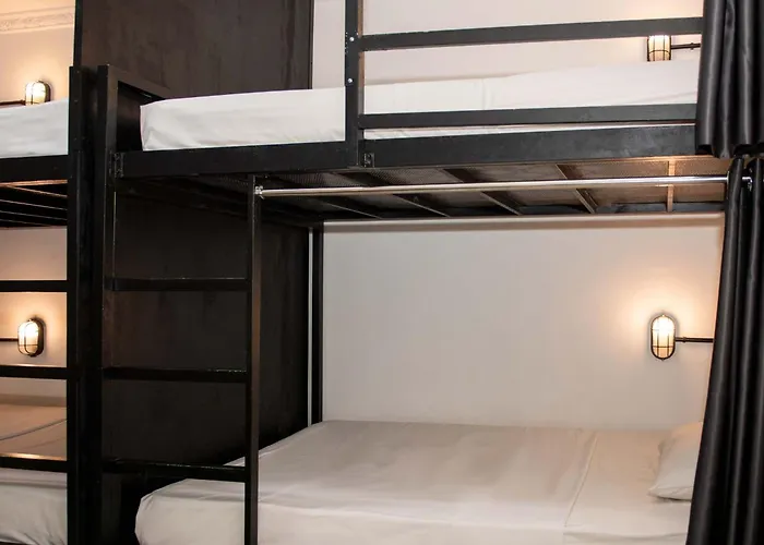 Dormitory Room Mixed