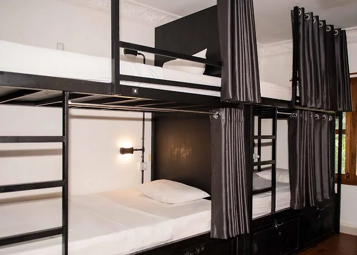 Dormitory Room Mixed